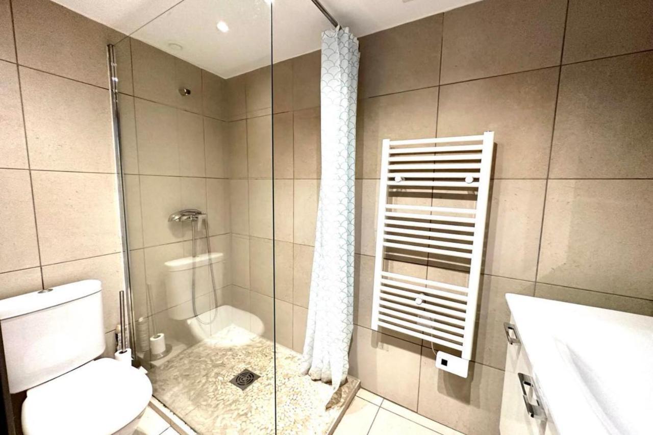Spacious Cocoon Close To The Beach Аячо Екстериор снимка
