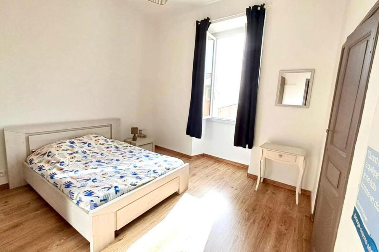 Spacious Cocoon Close To The Beach Аячо Екстериор снимка
